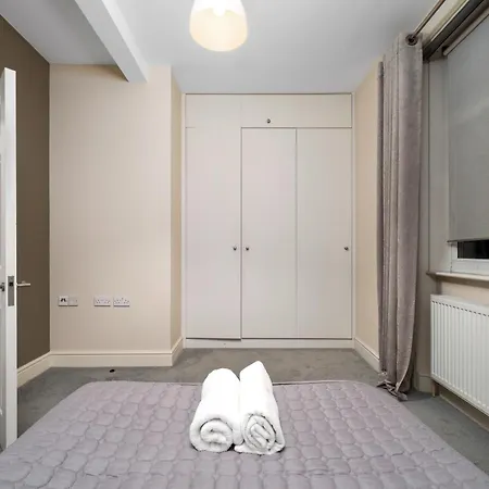 Paddington Modern Apartments London Exterior photo