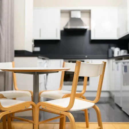 Paddington Modern Apartments London Exterior photo