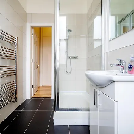 Paddington Modern Apartments London Exterior photo